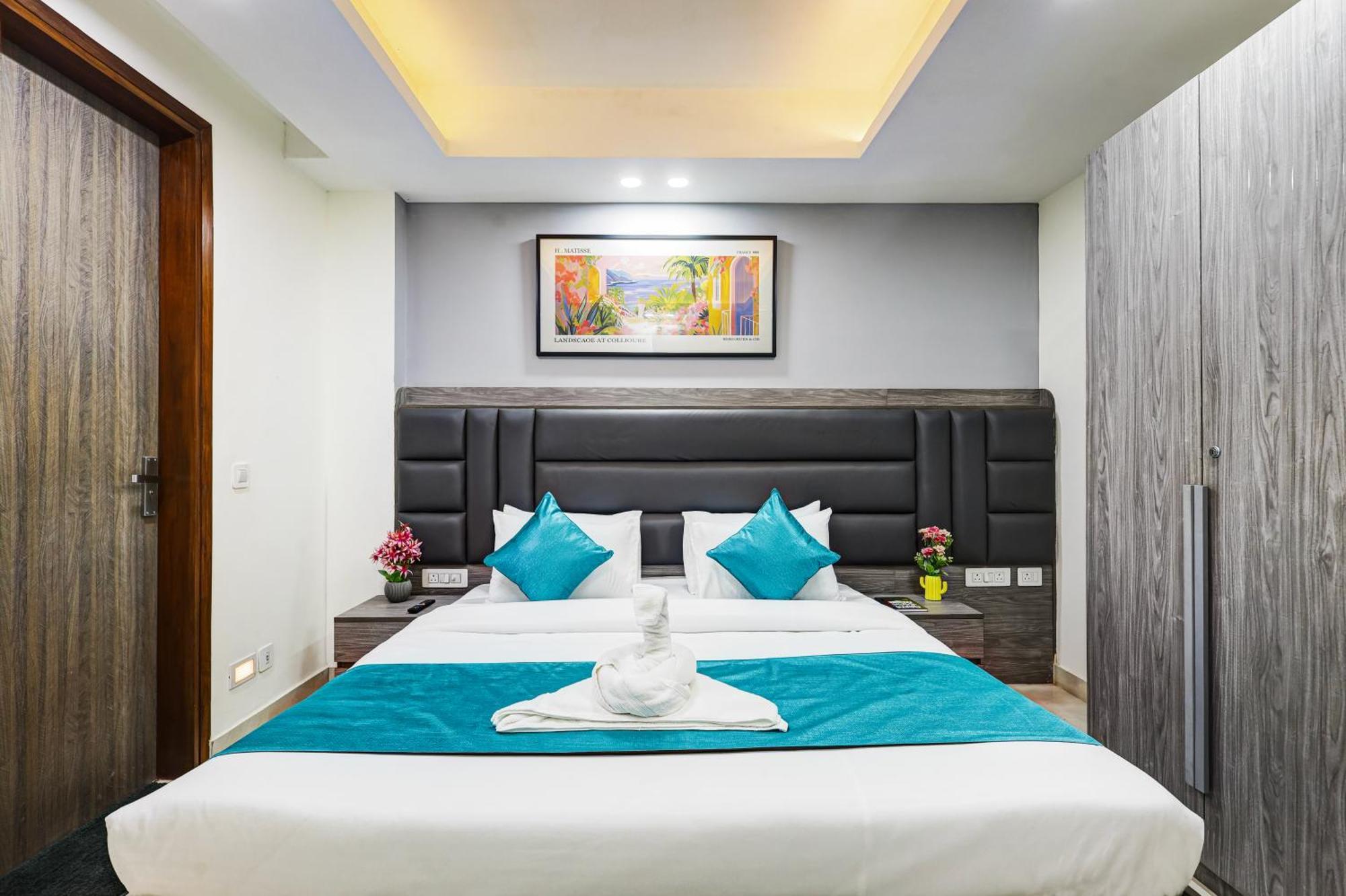 1Bhk Suites Opp Marriott - Huda City Centre คูร์เคาน์ ภายนอก รูปภาพ