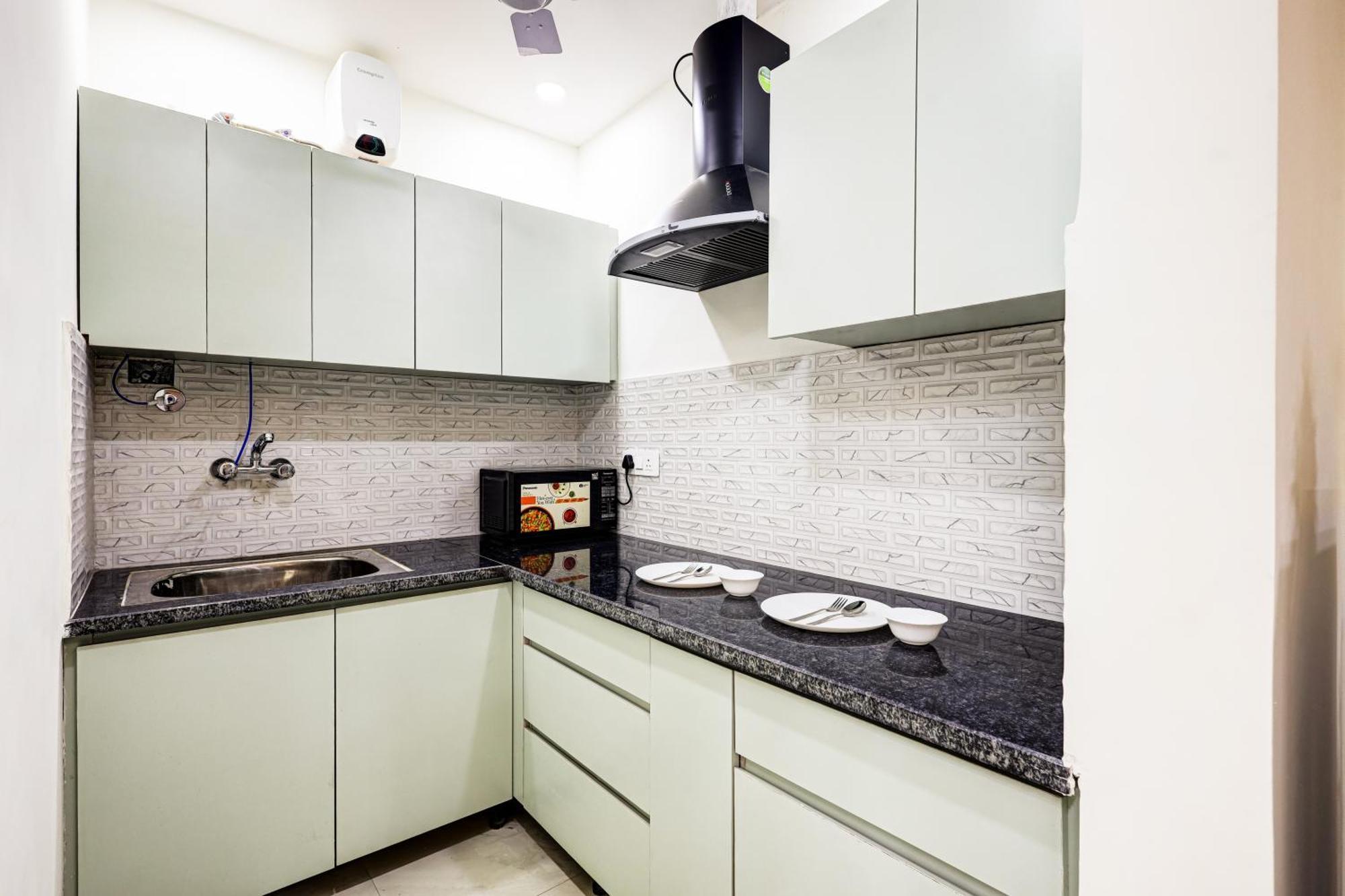 1Bhk Suites Opp Marriott - Huda City Centre คูร์เคาน์ ภายนอก รูปภาพ
